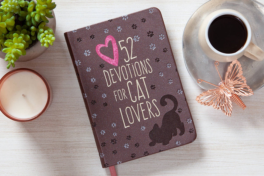 52 Devotions for Cat Lovers (Devotional, Fall Reading)