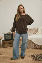 TIERED SLEEVE BOAT NECK EXPOSED SEAM KNIT TOP: DARK BROWN