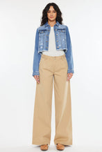 Medium Light Crop Fray Bottom Hem Kancan Jacket