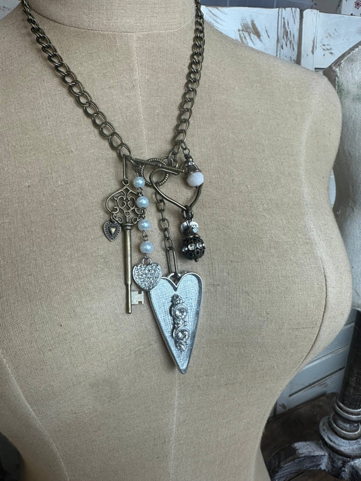 Gypsy Heart - Necklace 
