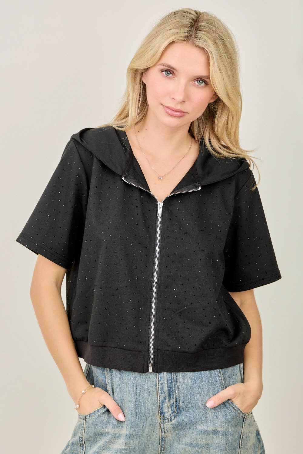 IJ3526 Rhinestone-Adorned Short Sleeve Zip-Up Hoodie Jacket: Black / L
