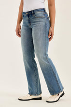Medium Low Rise Daisy Bootcut Genie Judy Blue Jeans