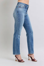 Medium Vintage Wash Thermal Straight Judy Blue Jeans