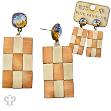 Checkerboard earring: Brown