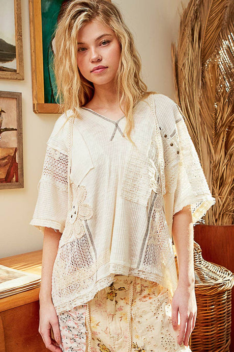 Natural V-neck short sleeve crochet contrast solid POL top