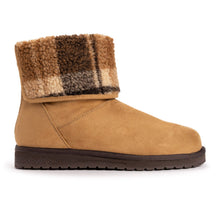Tan Muk Luks Women's Clover Boots