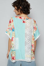 Aqua POL Round neck short sleeve floral knit rib top