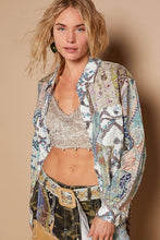 Long sleeve roomy fit shirt in printed woven top: Green Multi