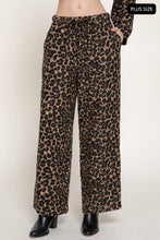 Brown Plus Elastic Waist Leopard Printed Double Gauze Pants