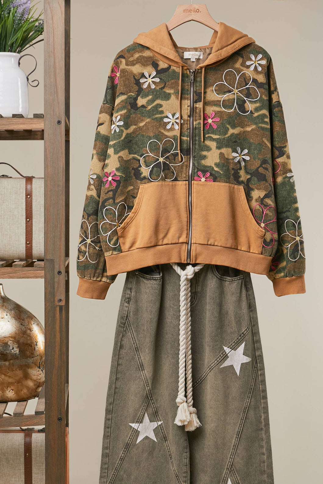 Camo Floral Print Camo Zip-Up Hoodie