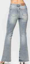 Medium Mid Rise Tinted Pin Tack Detail Flare Judy Blue Jeans 9/27/23 6912