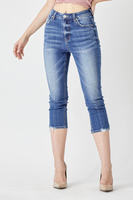 Dark High Rise Risen Capris 4/17/23 5997