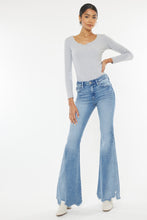 Medium Mid Rise Raw Hem Flare Kancan Jeans 4/10/23 5967