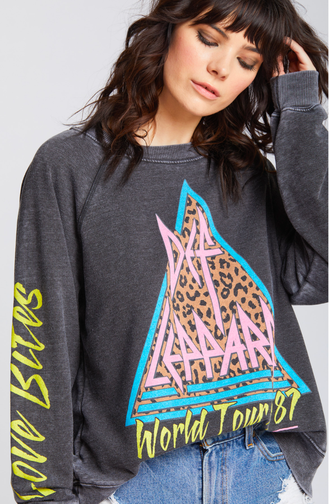 Def top leppard sweatshirt