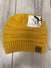 Variety Ponytail C.c. Beanie 10/28/21 9760